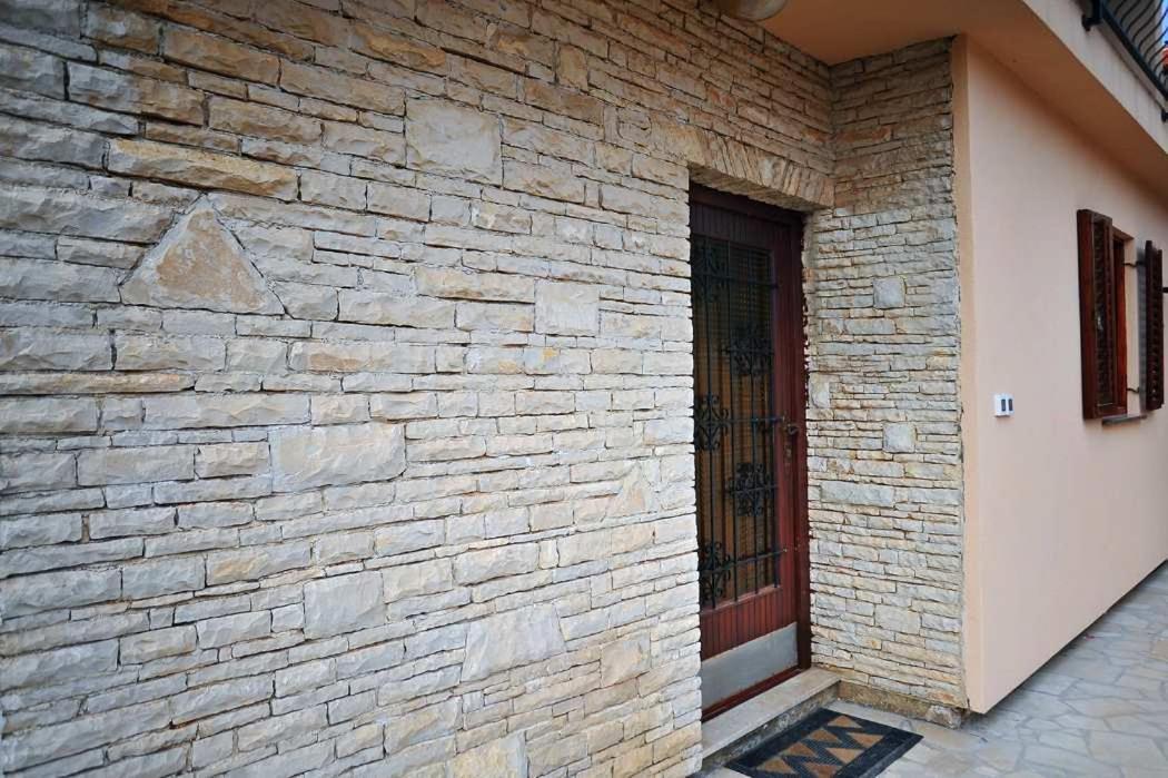 Apartmani Anita Медулин Екстериор снимка