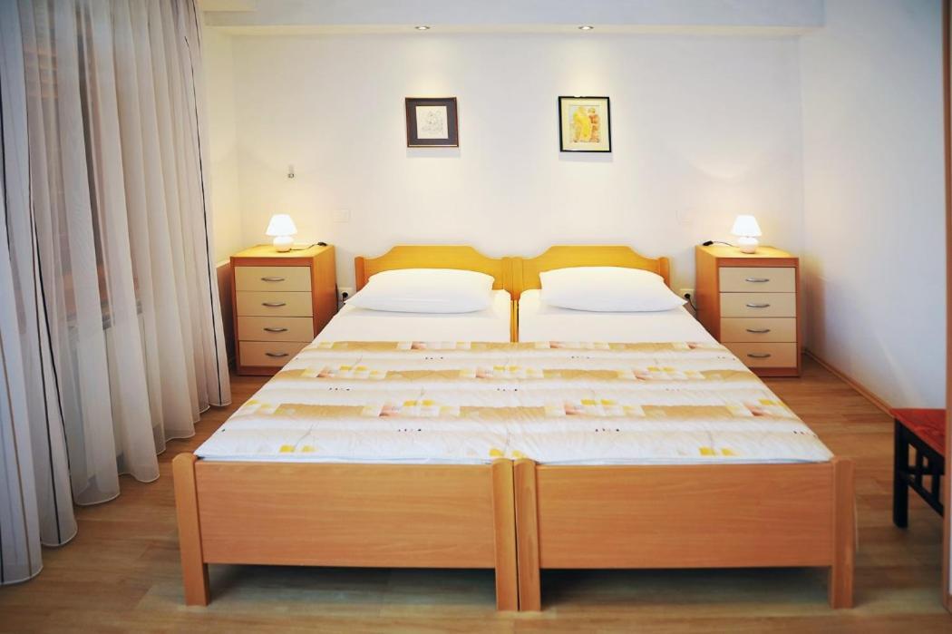 Apartmani Anita Медулин Екстериор снимка