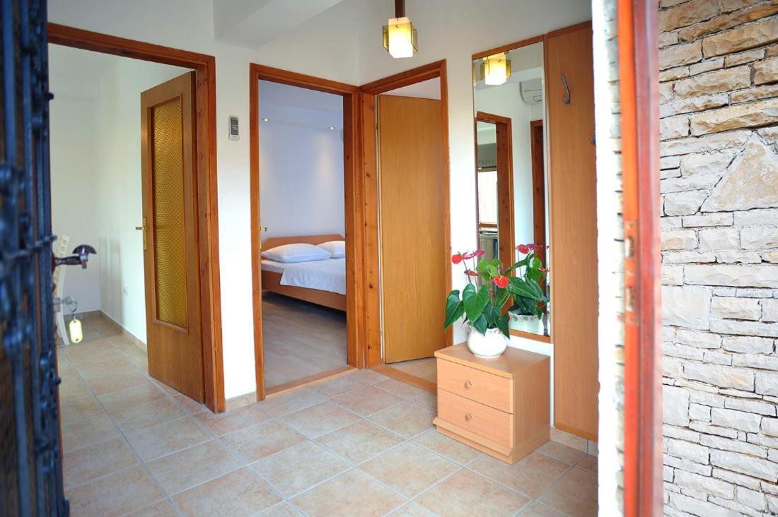Apartmani Anita Медулин Екстериор снимка